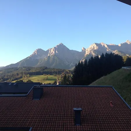 Thorau's Lifestyle דירה *